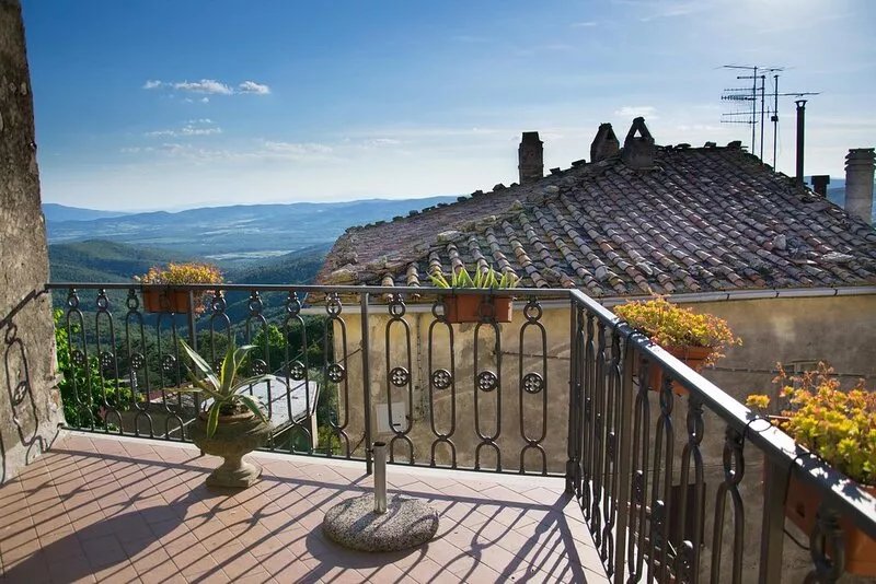 A Timeless and Cozy Mansion.. in the heart of Tuscany!