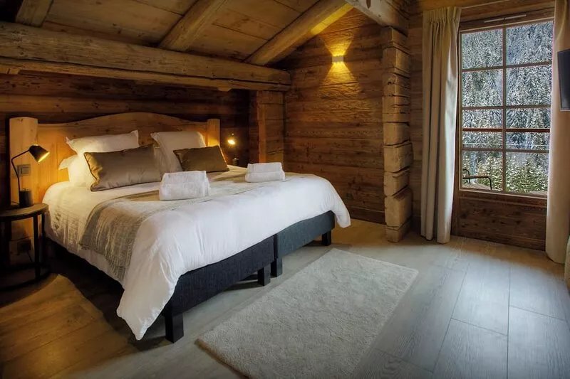 Chalet Goville - luxury alpine base for 15 sauna & hot tub - OVO Network