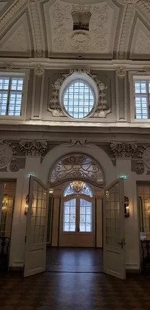 Kadriorg Art Museum