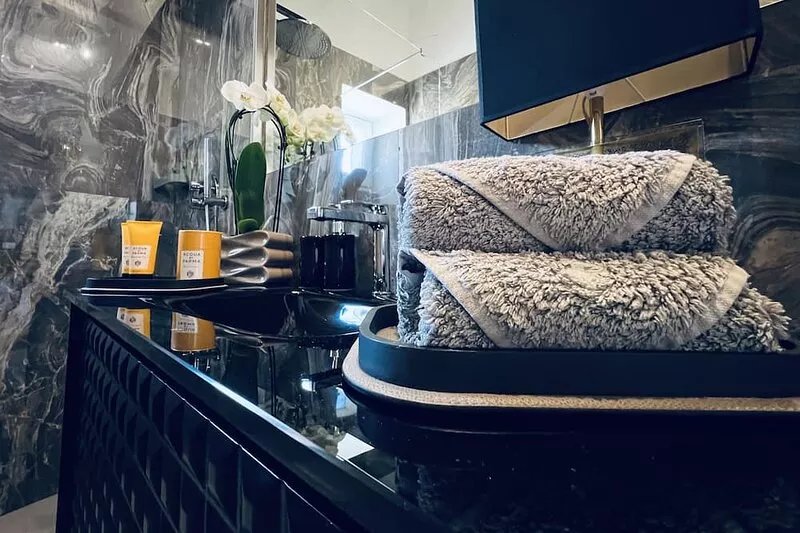 My Attitude - Two Bedroom Apartment, Sleeps 4