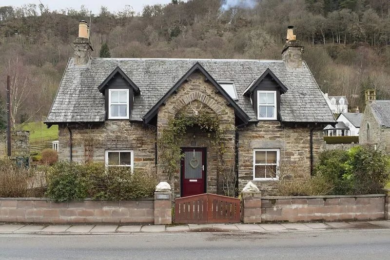 3 bedroom accommodation in Weem, near Aberfeldy