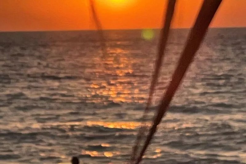 Luxury apartment, UK TV and free WIFI. Near beach and restaurants, pool view