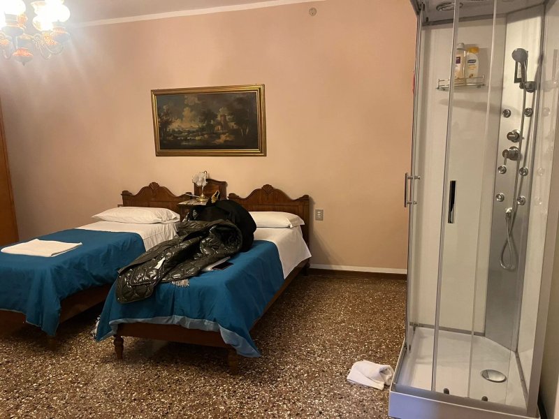 Lions Venice Guest house