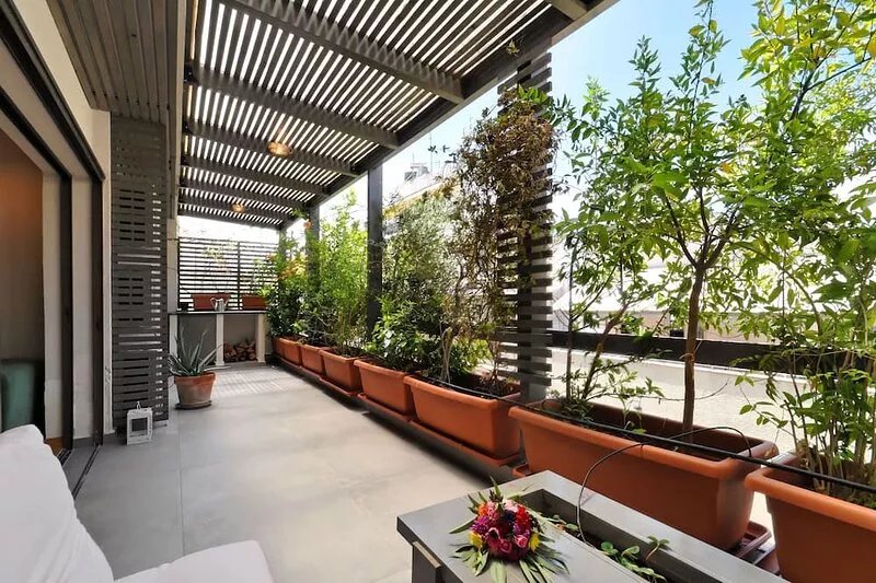 Hidesign Athens Tube Apt in Kolonaki, Design Furnishing, Garden Terrace