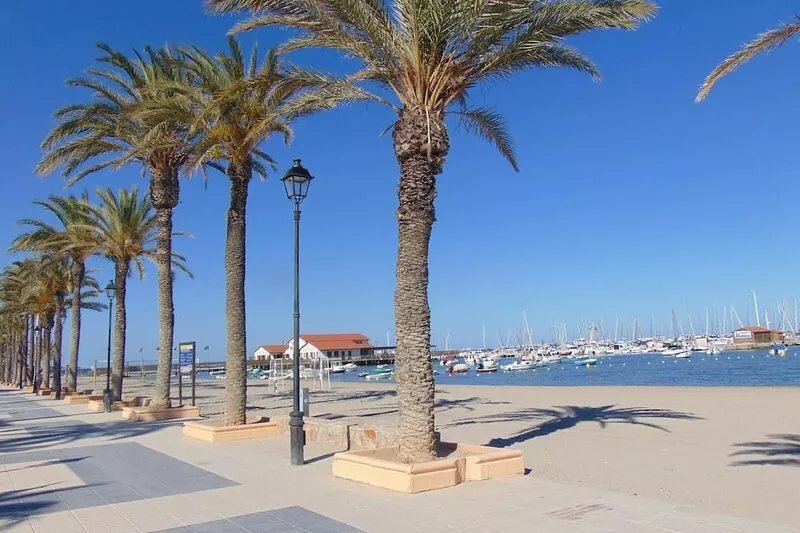 Casa Lejos - Luxury Ground Floor 2 Bedroom 2 Bathroom Apartment With Garden