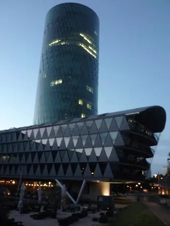 Westhafen Tower