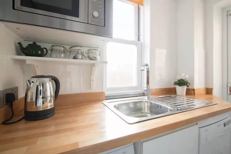 2 bed town house zone 2 "The House on the Corner"