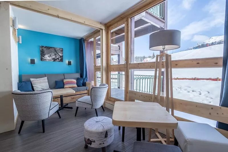 LES ARCS 1800 RESIDENCE TOURNAVELLES IN THE CENTER OF THE STATION FOR 8/10