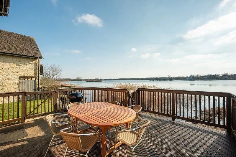 Misty Lodge (MV69), Lower Mill Estate, Cotswolds