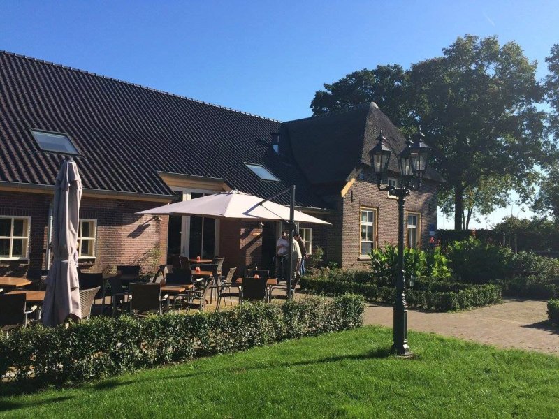 Buurderij De lage Hof Huiskamercafe en terras