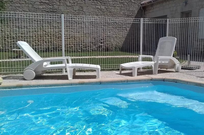 Stone house with private heated swimming pool