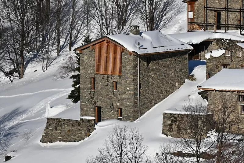 Magnificent chalet **** in a hamlet - Ski in, ski out