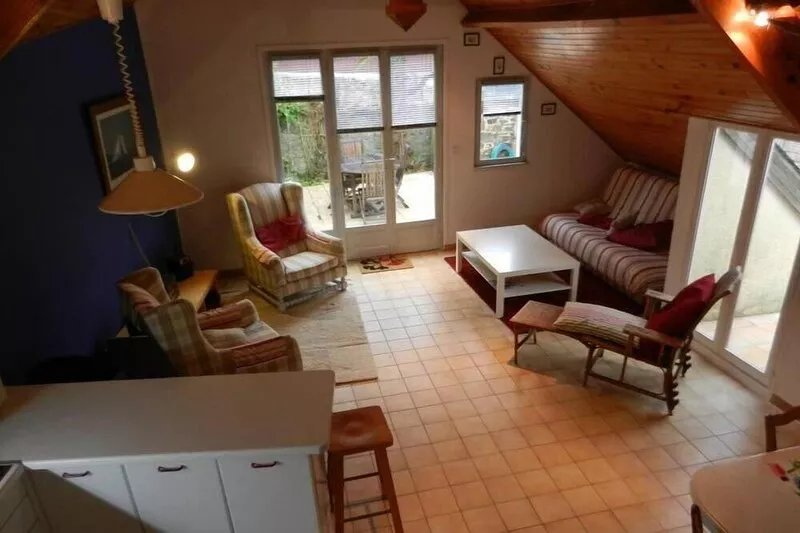 Small vacation home in typical village