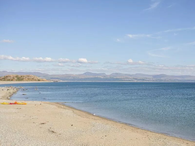 MAES-YR-HAF, family friendly, country holiday cottage in Criccieth