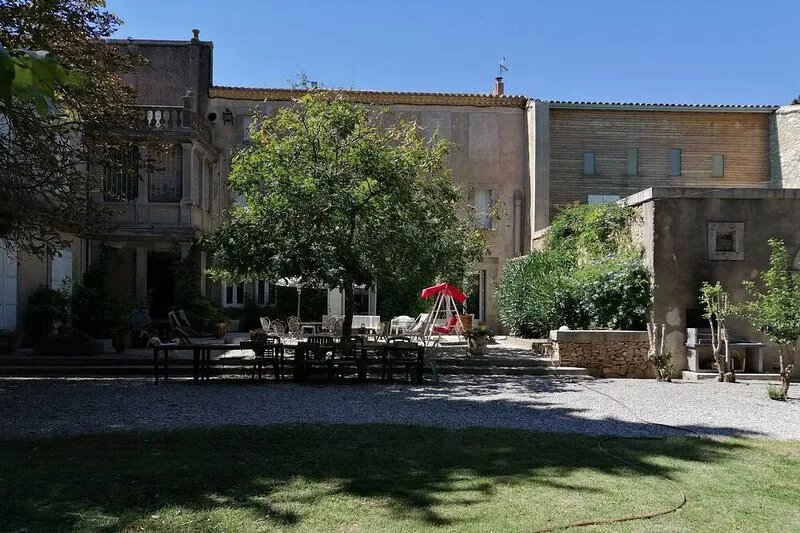 large family home with pool and park - weekly rental