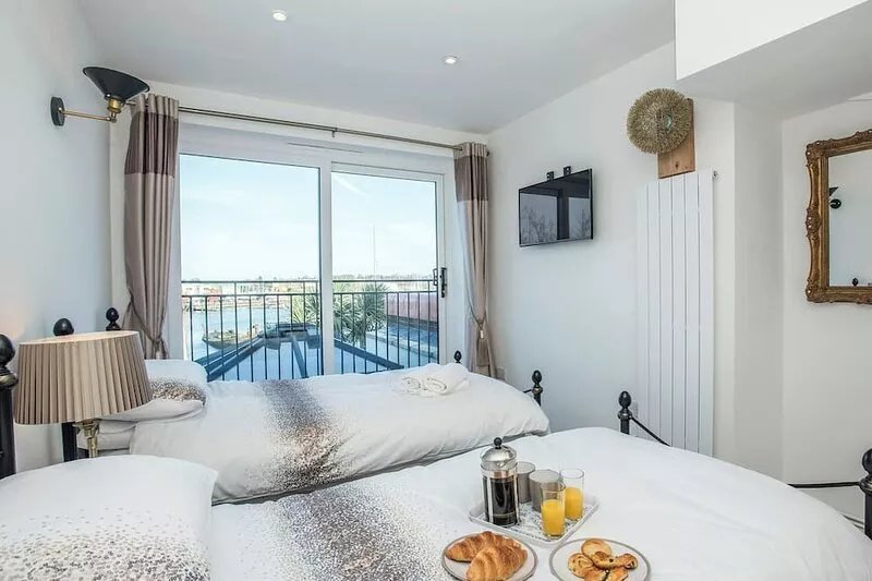 3 bedroom accommodation in Oulton Broad, near Lowestoft