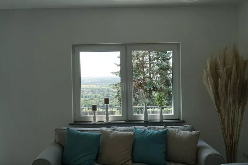 Ferienhaus mit Wunderschöner Aussicht in Zentraler Lage