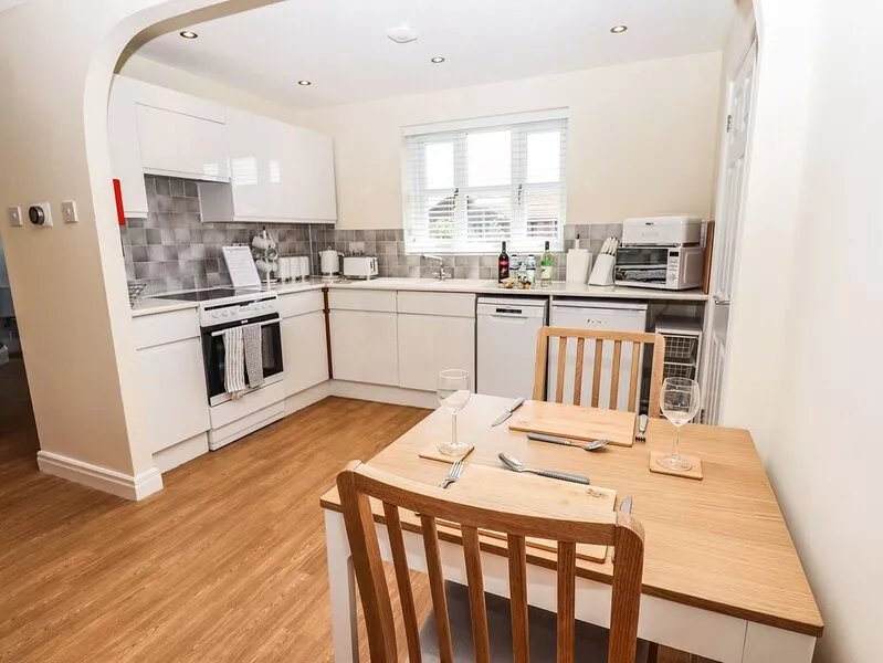 3 ROTHBURY PLACE, romantic in Lytham St. Annes