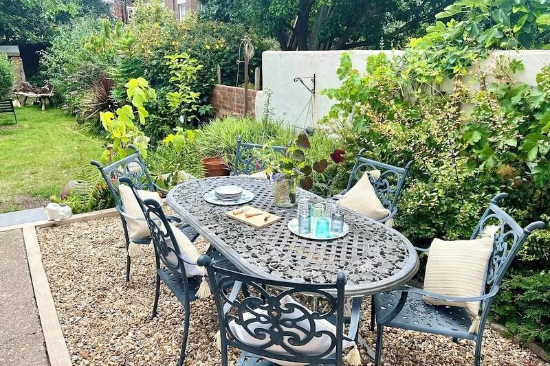 Spacious semi-detached Southsea House
