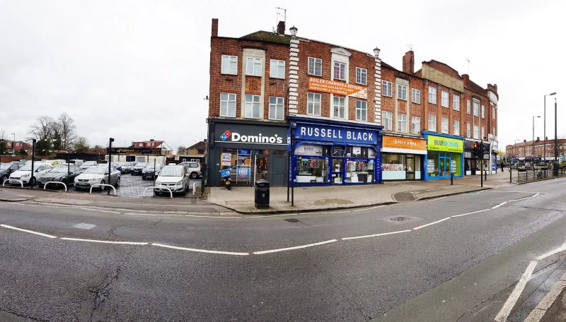 Domino's Pizza - London - Belmont