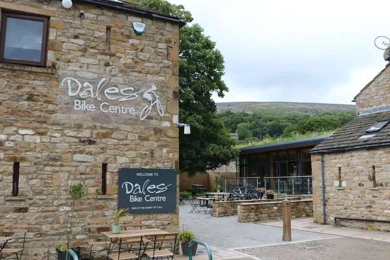 HARKER VIEW COTTAGE, pet friendly, character holiday cottage in Reeth