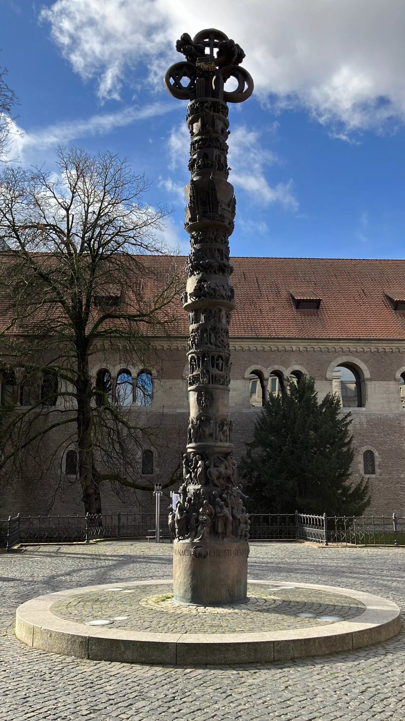 Saule 2000 Jahre Christentum