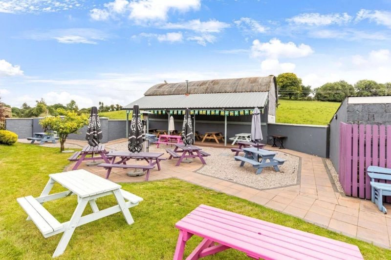 The Cross Bar & Restaurant