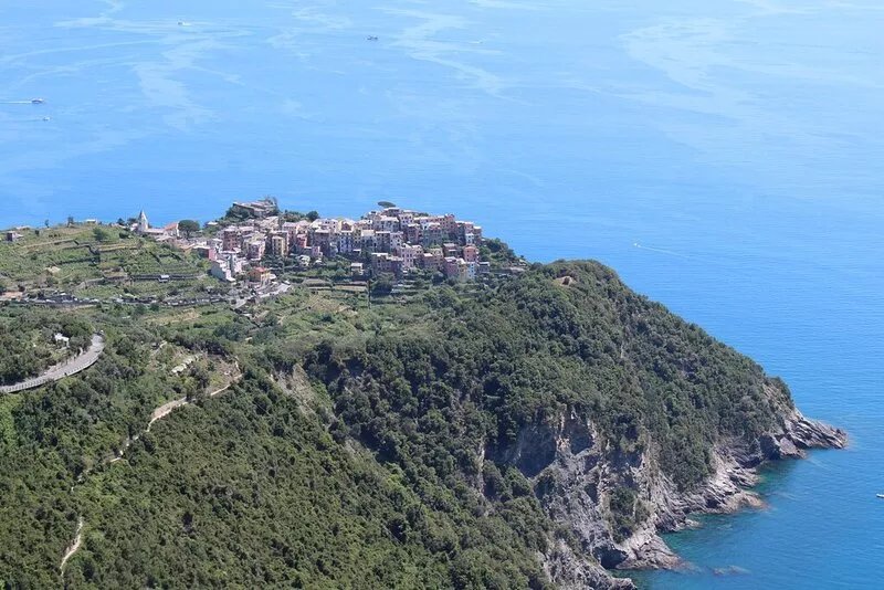 Snow White's Sea View over the 5 Lands