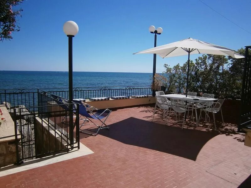 Beach villa with terrace, sleeps 6 to 12