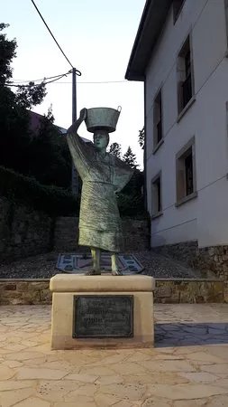 Monumento A Las Sardineras