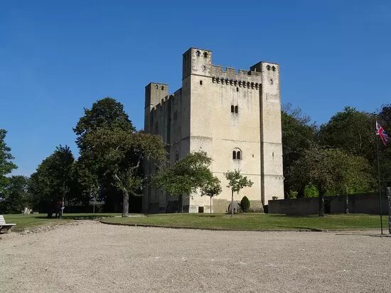 Donjon De Chambois