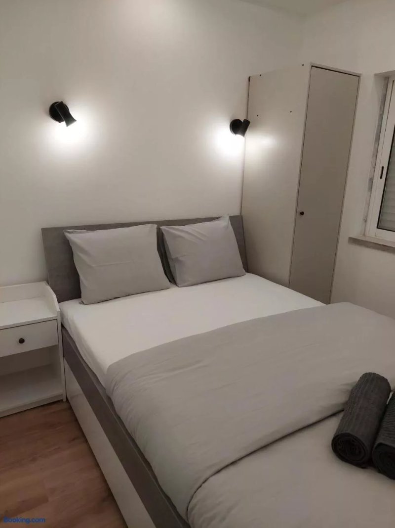 Lisbon South Bay Apartments