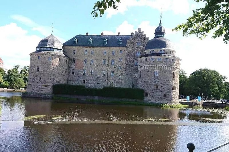 BEAUTIFUL HOUSE, PURE NATURE,  MEADOWS, LAKES, FOREST + CULTURE - CLOSE TO TOWN.