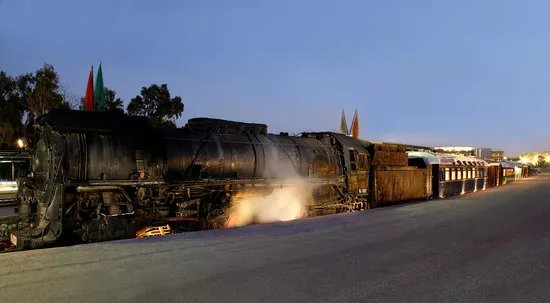 Treno Sto Rouf Railway Carriage Theater