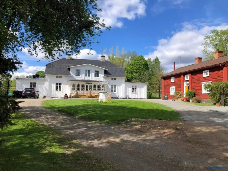 Bredsjo Gamla Herrgard White Dream Mansion