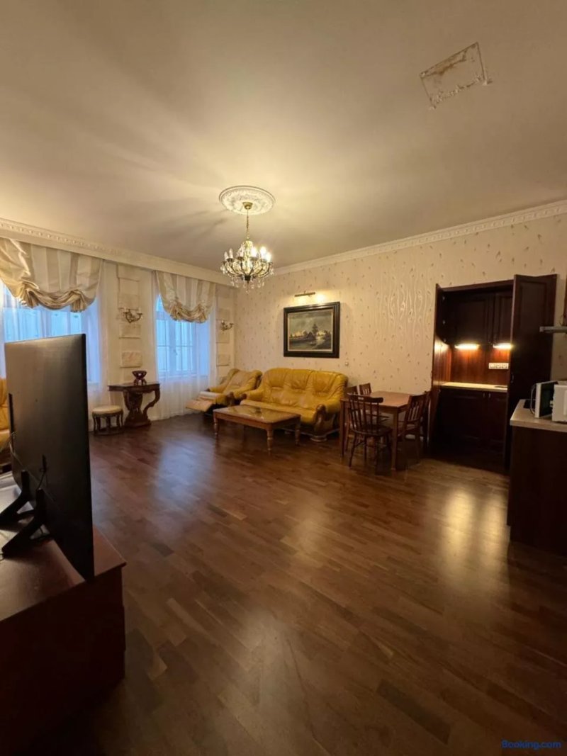 Gold Residence
