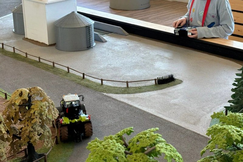 Field & Fun Landmaschinen-modellausstellung
