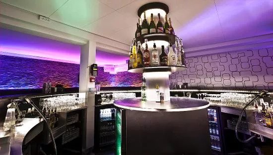 Bernhardt Nightclub