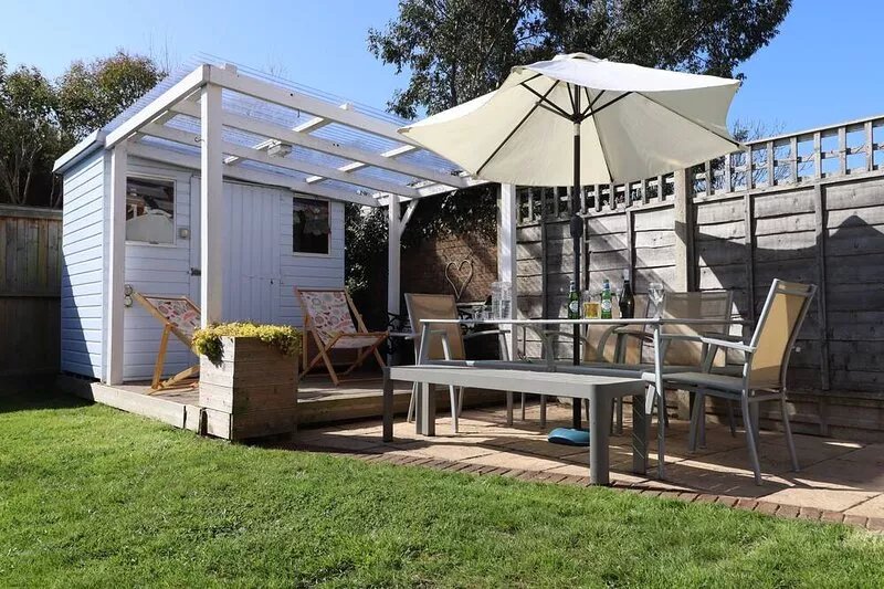 The Moorings -  a house that sleeps 6 guests  in 3 bedrooms