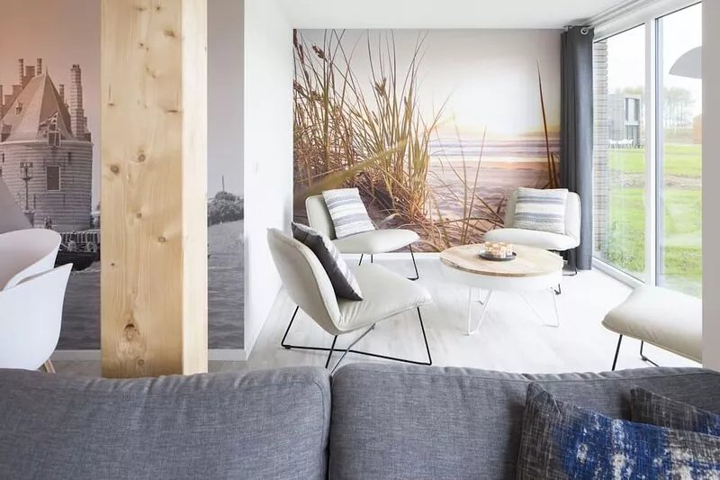 Modern villa with 3 bathrooms, located close to Lake Veere