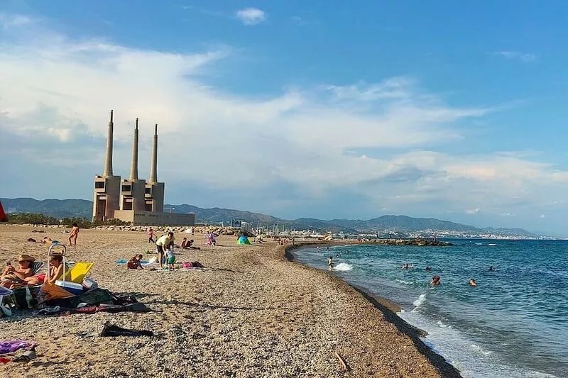 Apt.p/5 15min from Barcelona and Beaches W/Terrace