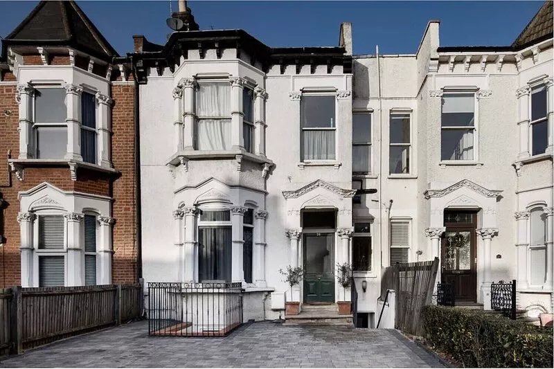 North London Fabulous Loft Apartment + Roof Terrace 5 mins Underground station