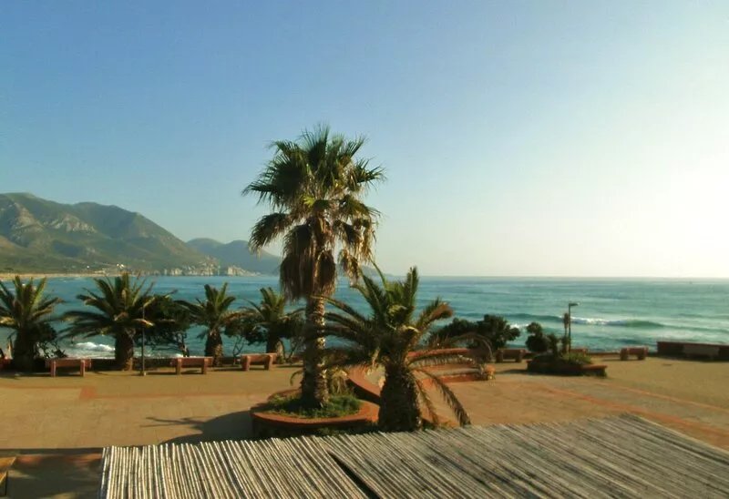 Stylishly designed apartment with magnificent sea views in a stunning natural