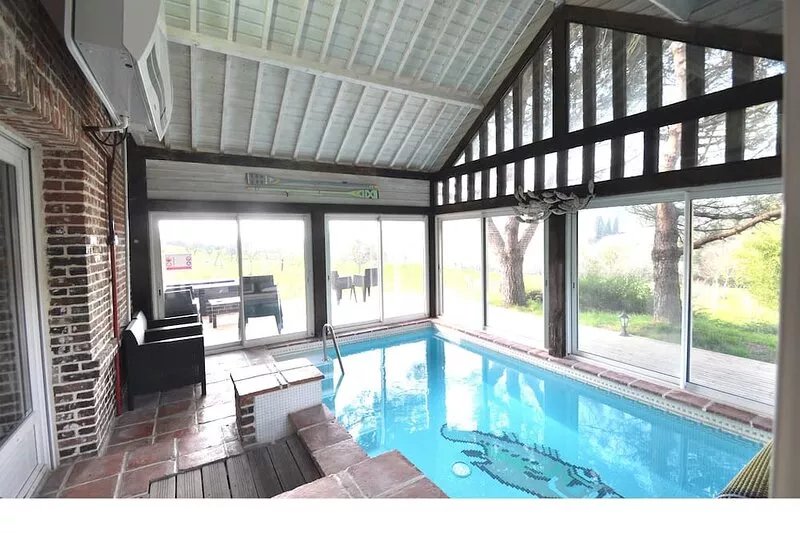 Villa and outbuilding with private swimming pool, sauna, games room, not