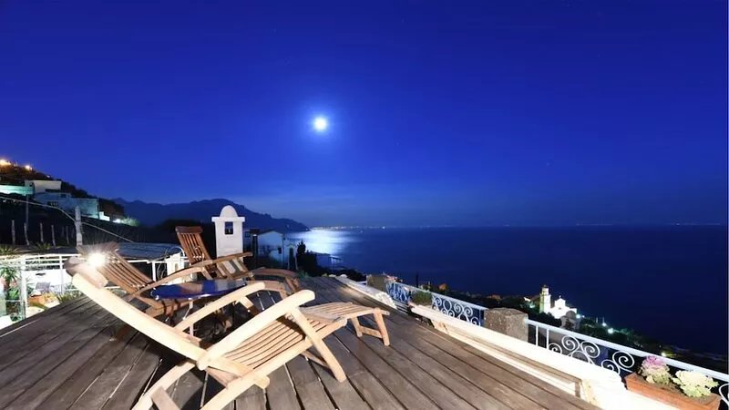 La Lanterna exclusive property near Amalfi in Conca dei Marini with private