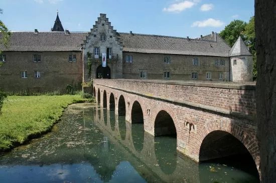 Schloss Hulchrath