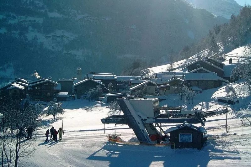LES ARCS PARADISKI resort apartment in a chalet at the foot of the slopes
