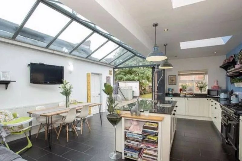 Beautiful, Character property in a fantastic central location