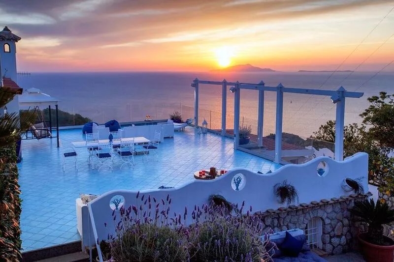 Villa Venus in Sorrento Coast; comfort and safe living in amazing scenery