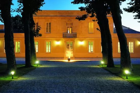 Chateau Haut Breton Larigaudiere
